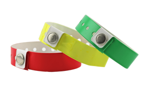 Medium Vinyl-Armbänder mit Wiederverwendbarer Metallschnappverschluss, 19 mm